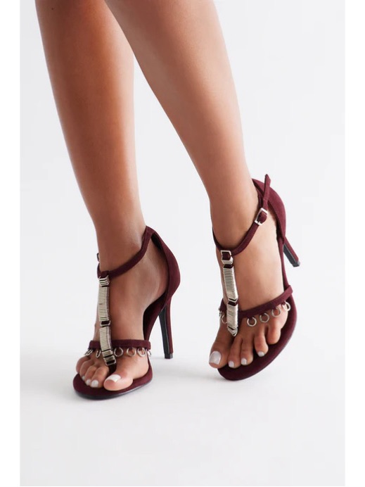 Plotline Hardware Velvet Thong Heels Nwt